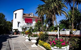 Ibisco suites